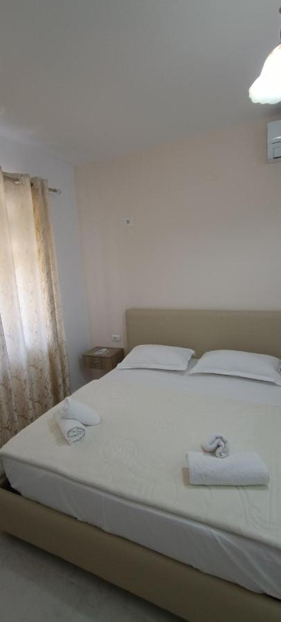 Eljos House Permet Hotel ภายนอก รูปภาพ