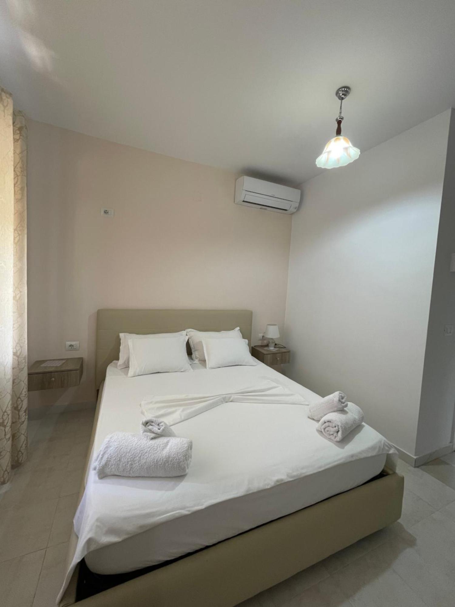 Eljos House Permet Hotel ภายนอก รูปภาพ