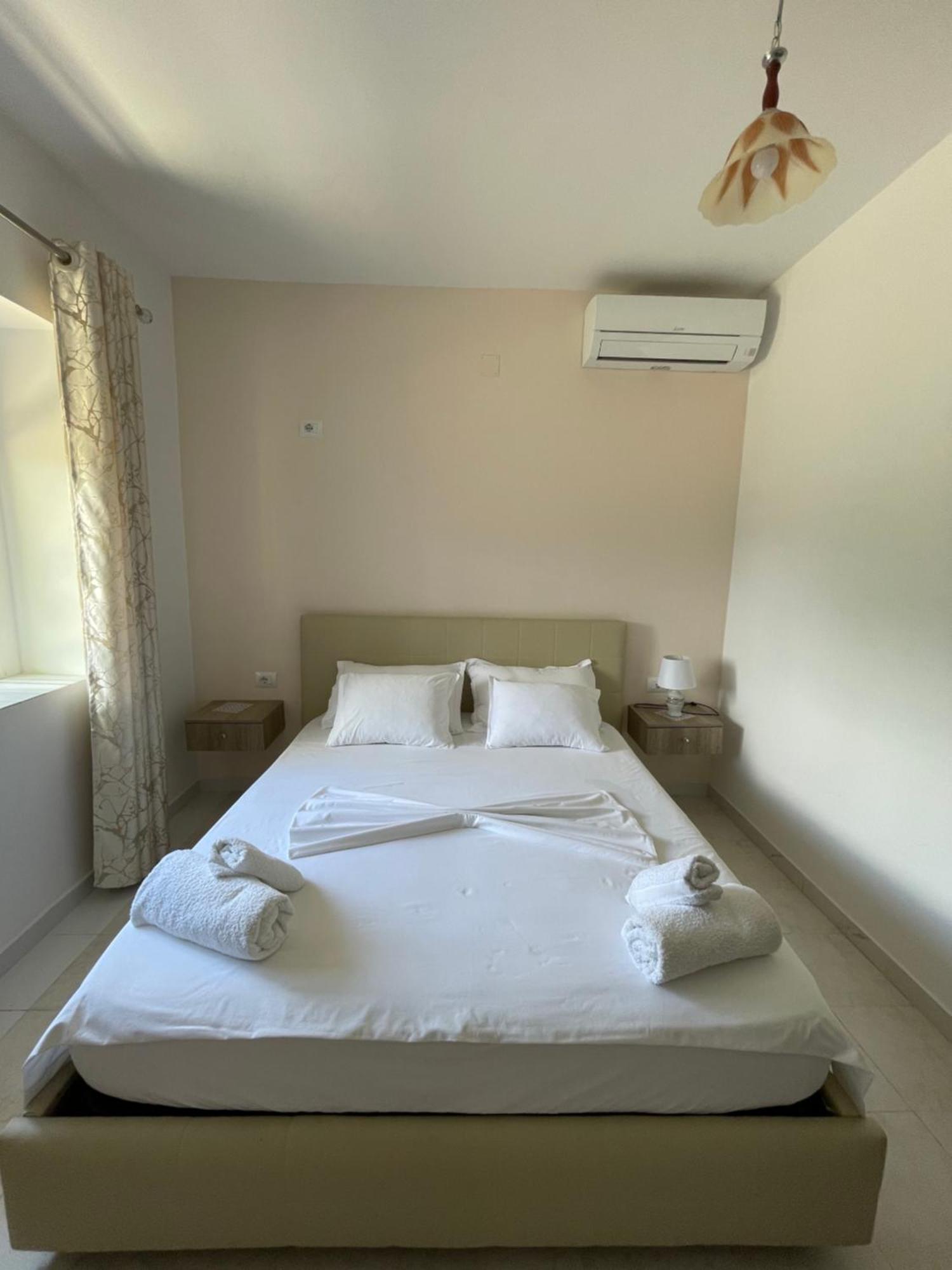 Eljos House Permet Hotel ภายนอก รูปภาพ